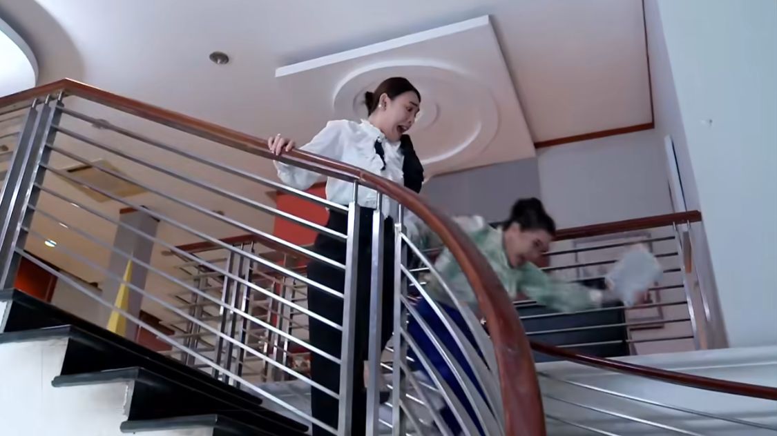 Cinta Yasmin Episode 252: Ajeng Keluar Dari Kantor