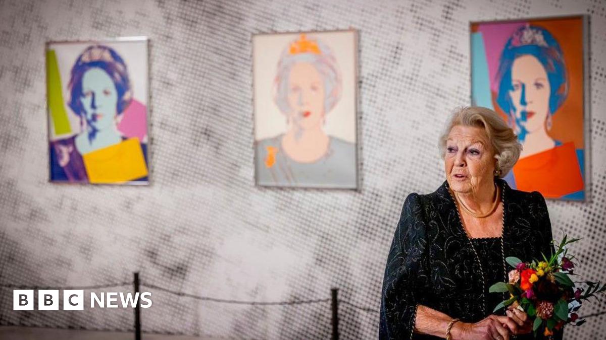 Investigation Launched: Warhol Print Featuring Queen Beatrix Accidentally Trashed Investigation Launched: Warhol Print Featuring Queen Beatrix Accidentally Trashed