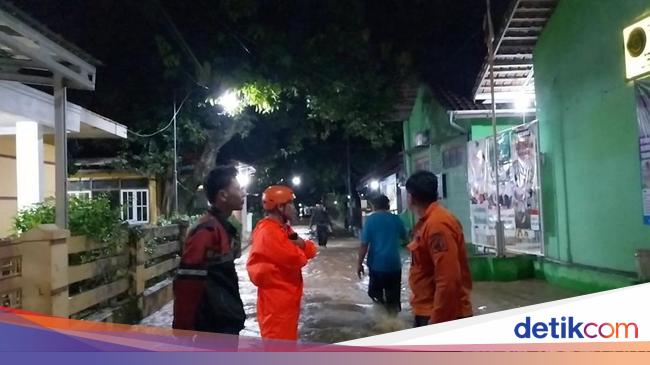 Majalengka Dilanda Banjir, 4 Desa Terdampak, Ratusan Jiwa Dievakuasi Majalengka Dilanda Banjir, 4 Desa Terdampak, Ratusan Jiwa Dievakuasi