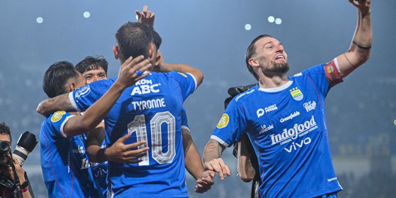 Persib Raih Lisensi AFC: Kesuksesan Di Liga 1 Dan Kancah Internasional Persib Raih Lisensi AFC: Kesuksesan Di Liga 1 Dan Kancah Internasional