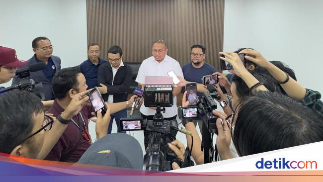 Pertemuan Krusial Semen Padang-PT LIB Terkait Ketidakadilan Wasit Pertemuan Krusial Semen Padang-PT LIB Terkait Ketidakadilan Wasit