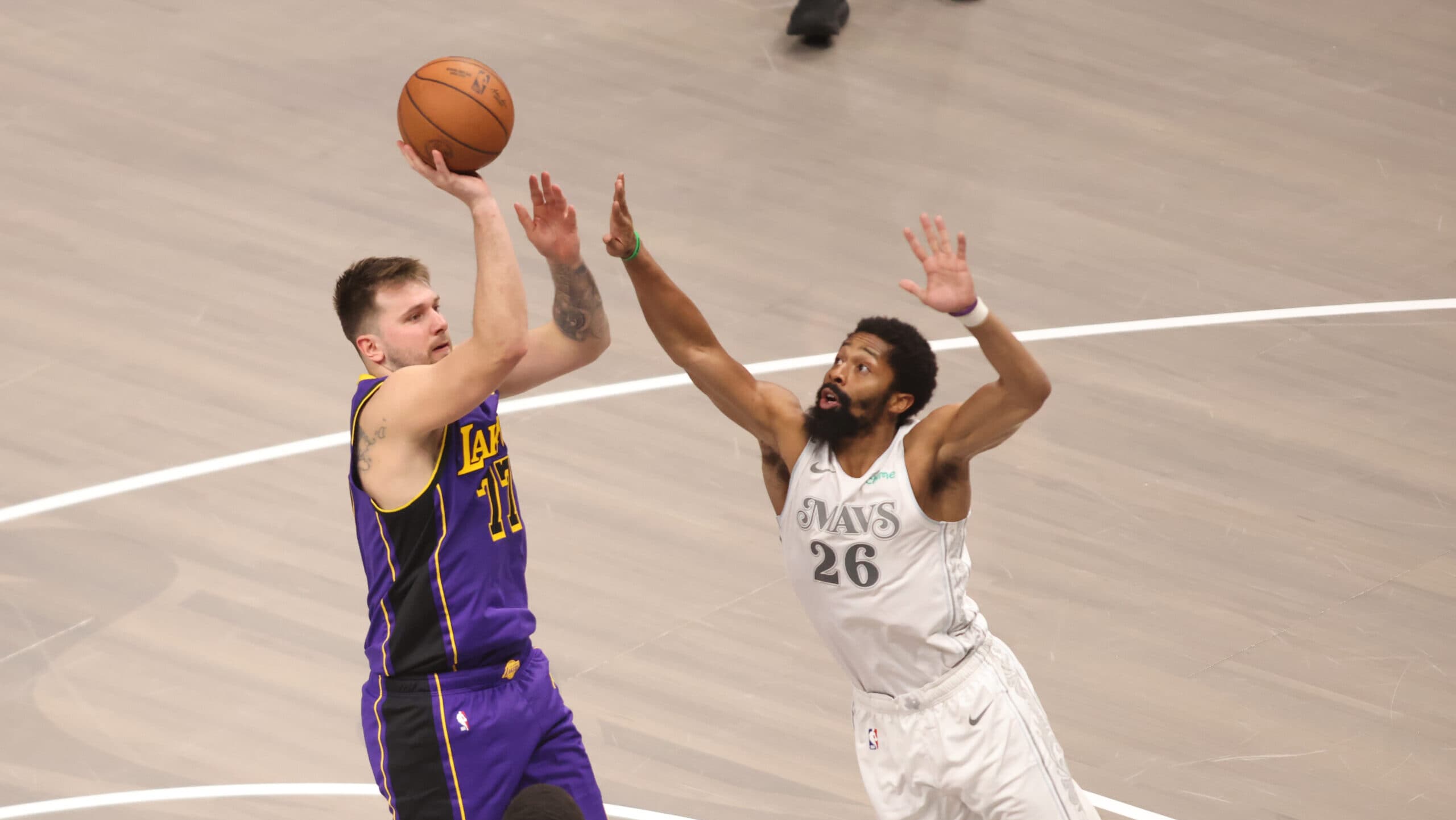 Playoff Bound: Lakers Secure Victory In Tense Game 5 Against Dallas Playoff Bound: Lakers Secure Victory In Tense Game 5 Against Dallas