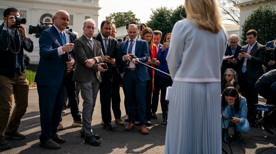 White House Press Pool Access: The Significance Of The Removed Wire Spot White House Press Pool Access: The Significance Of The Removed Wire Spot