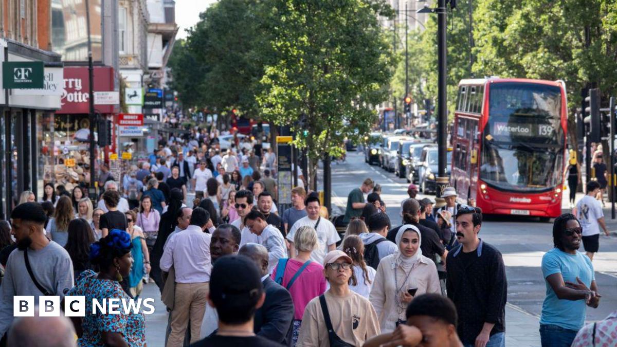 Work Visa And Student Number Reductions Lead To Halved Net Migration: Official Statistics Work Visa And Student Number Reductions Lead To Halved Net Migration: Official Statistics